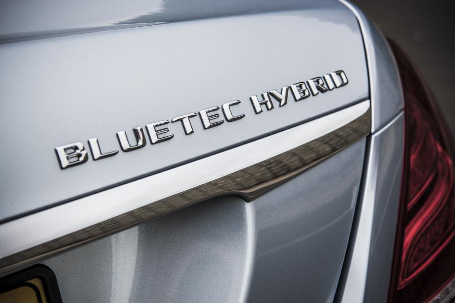  Mercedes-Benz S300 BlueTec Hybrid 2013 года  (UK) (фото 23 из 39)